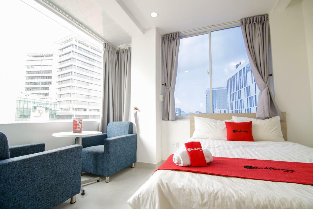 Reddoorz Near Quan Khu 7 Stadium Ho Chi Minh Zewnętrze zdjęcie