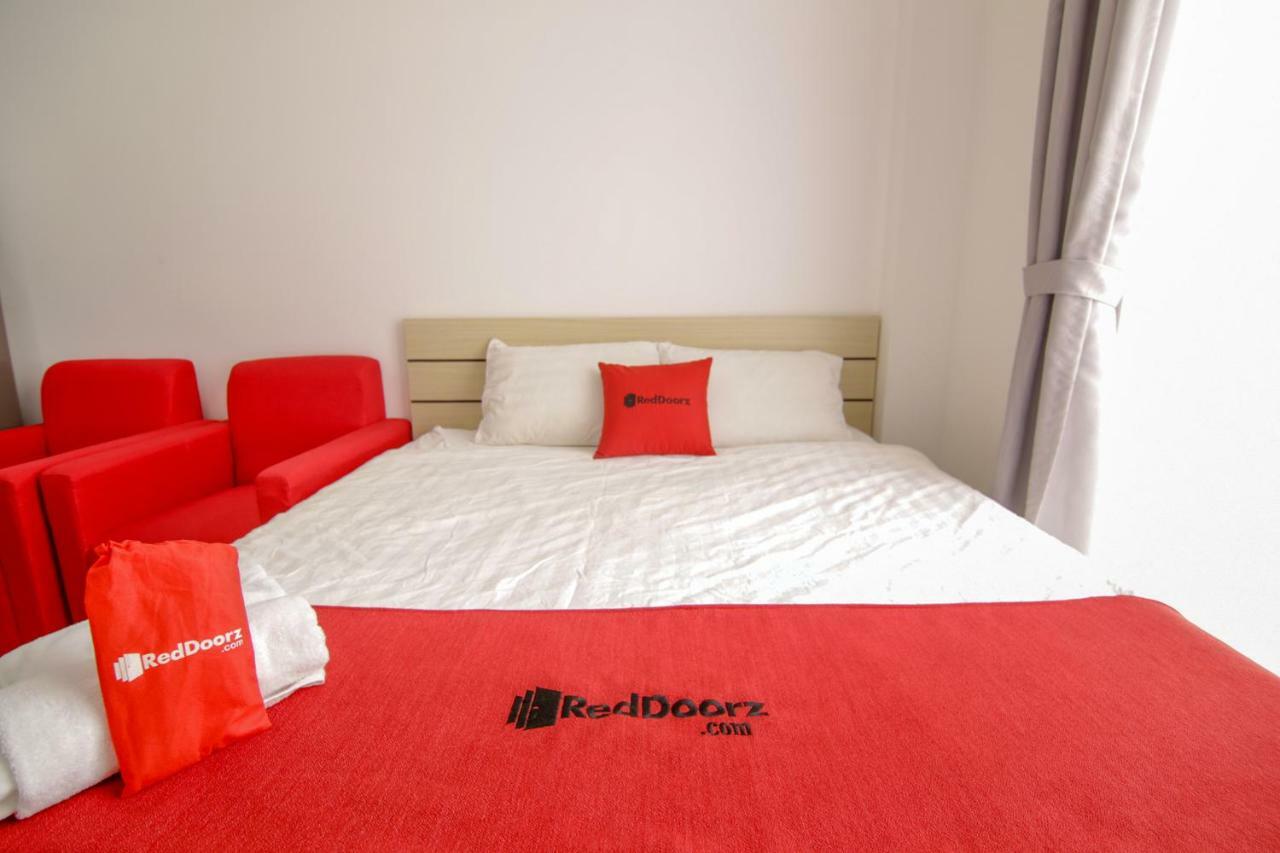Reddoorz Near Quan Khu 7 Stadium Ho Chi Minh Zewnętrze zdjęcie