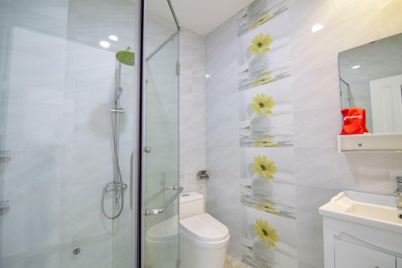 Reddoorz Near Quan Khu 7 Stadium Ho Chi Minh Zewnętrze zdjęcie