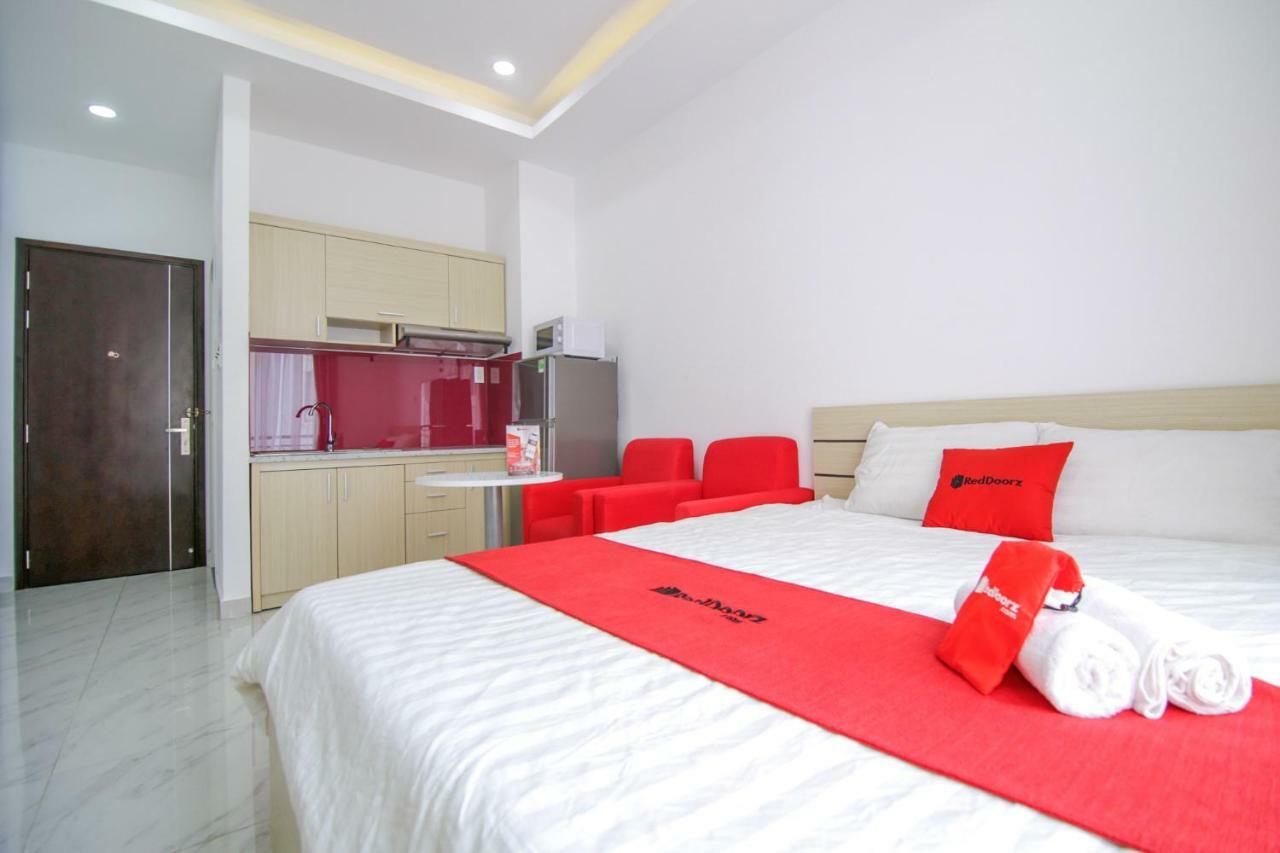 Reddoorz Near Quan Khu 7 Stadium Ho Chi Minh Zewnętrze zdjęcie